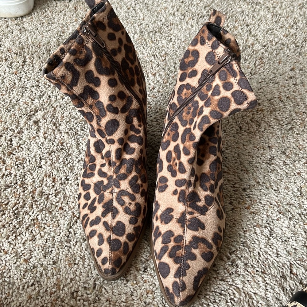 Soul Naturalizer Women’s Melodi Leopard Print Boots in Size 8